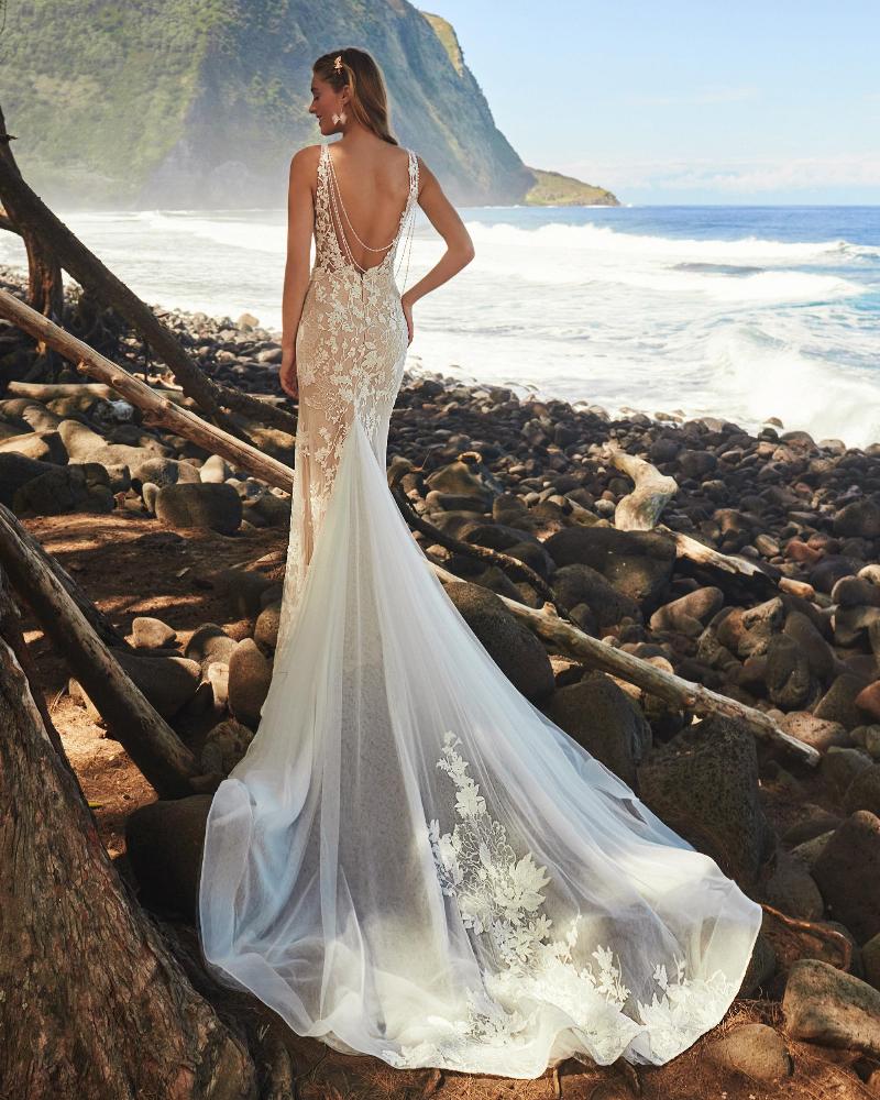 La20223 sexy backless wedding dress with lace and back neckline2